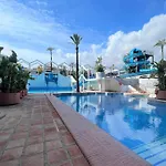Lejlighed With Sea Views In Benalbeach Benalmádena