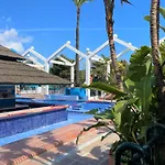 With Sea Views In Benalbeach Lejlighed Benalmádena