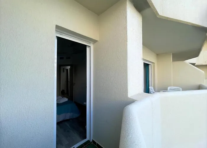 With Sea Views In Benalbeach Apartment
